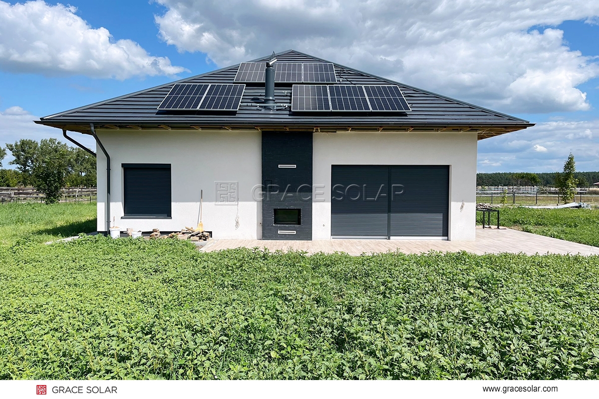 Grace Solar AI cleaning robot optimizing solar panel performance